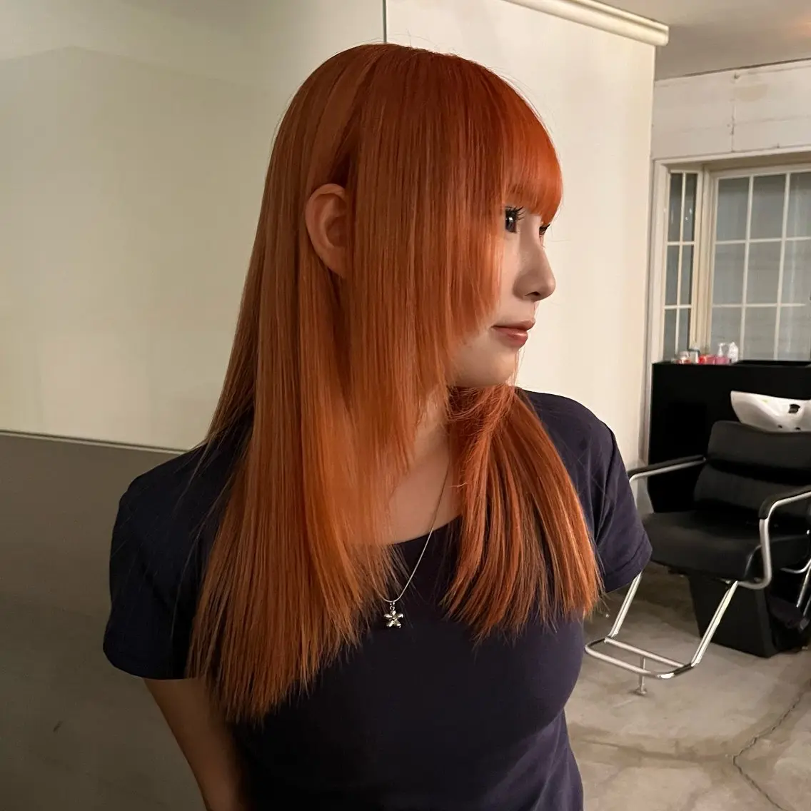ロング カラー ブリーチ オレンジ レイヤー/ベージュ mikuのヘアスタイル