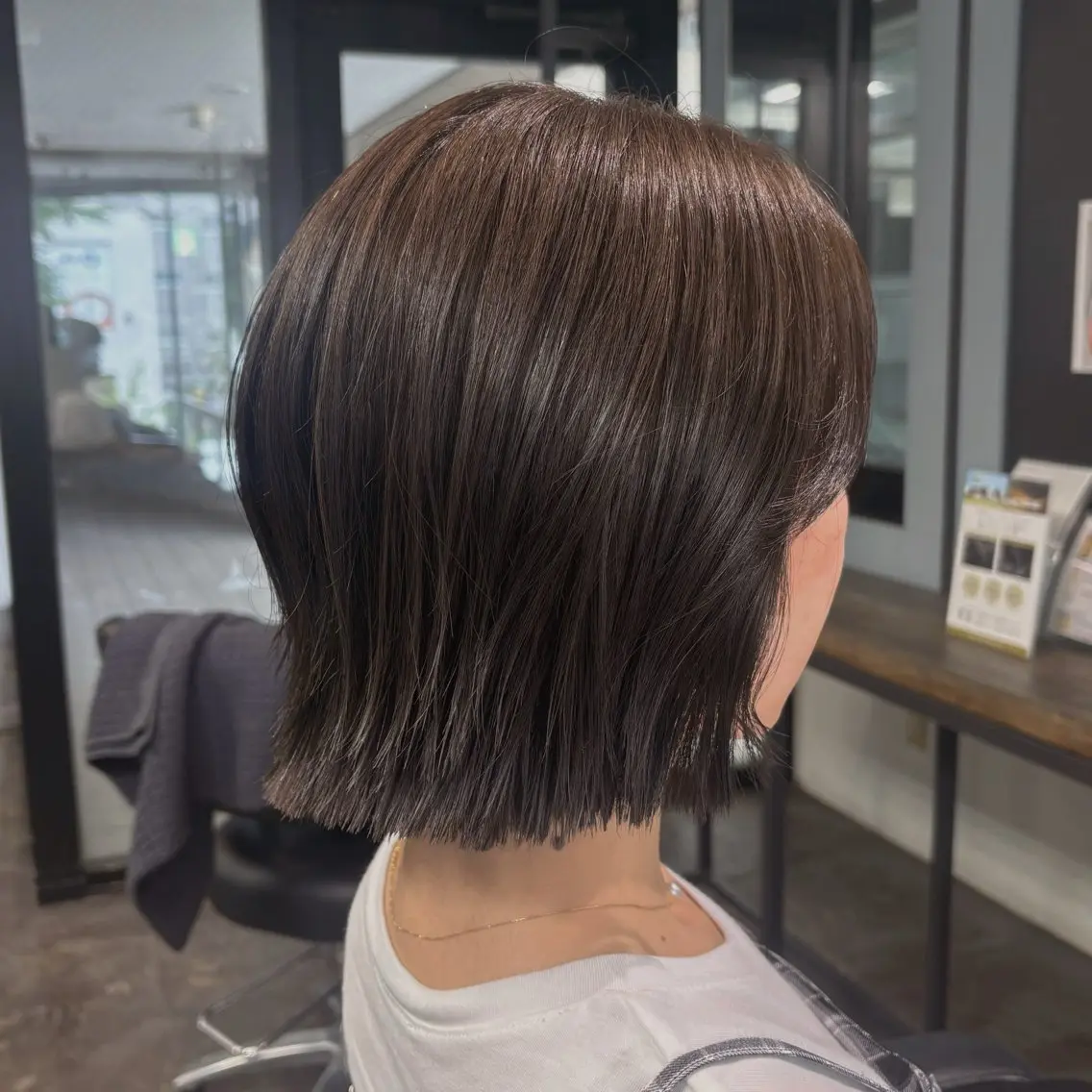 ミディアム カラー ボブレイヤー ブラウンカラー オリーブブラウン ボブ レイヤーカット カット ヘアカラー 韓国ヘア/縮毛矯正 /レイヤー🫧ユイカのヘアスタイル