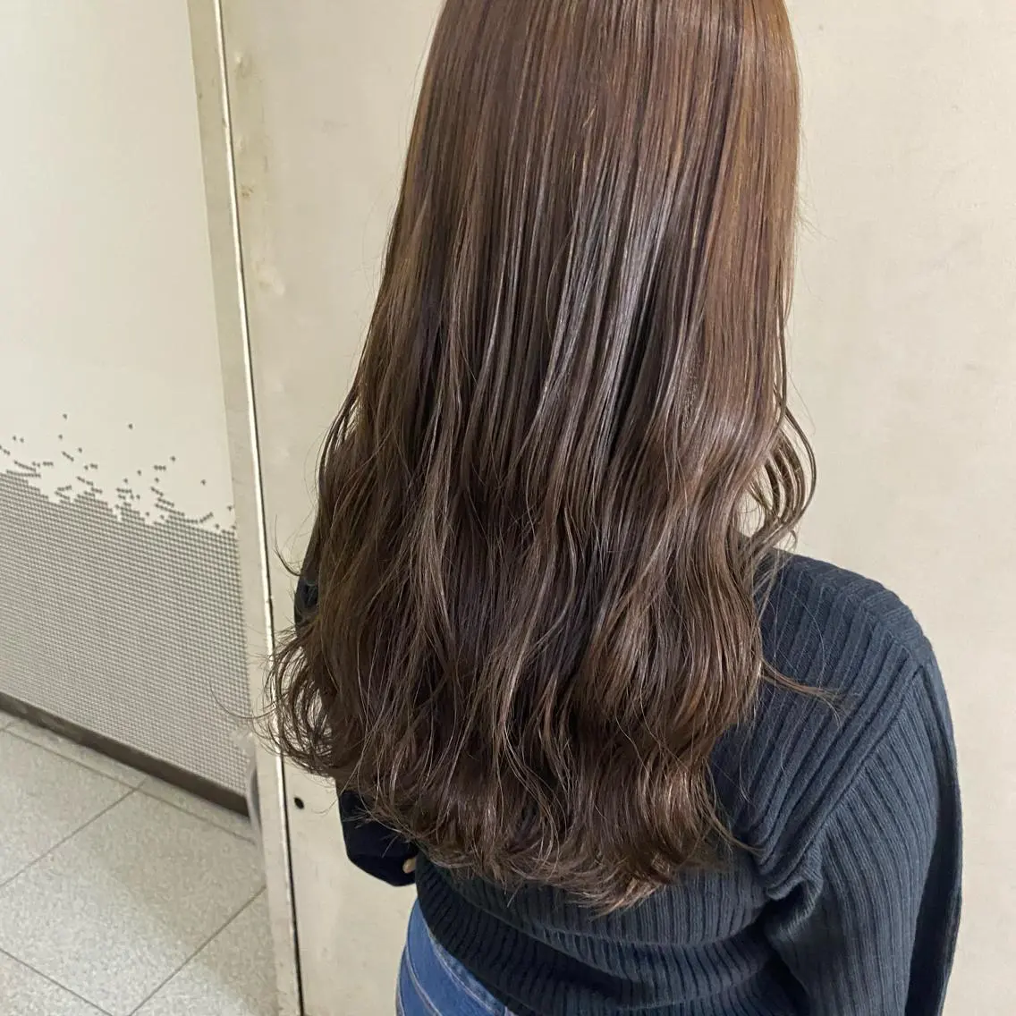 セミロング カラー ベージュカラー ブリーチ ブリーチなしカラー 清村 和音のヘアスタイル