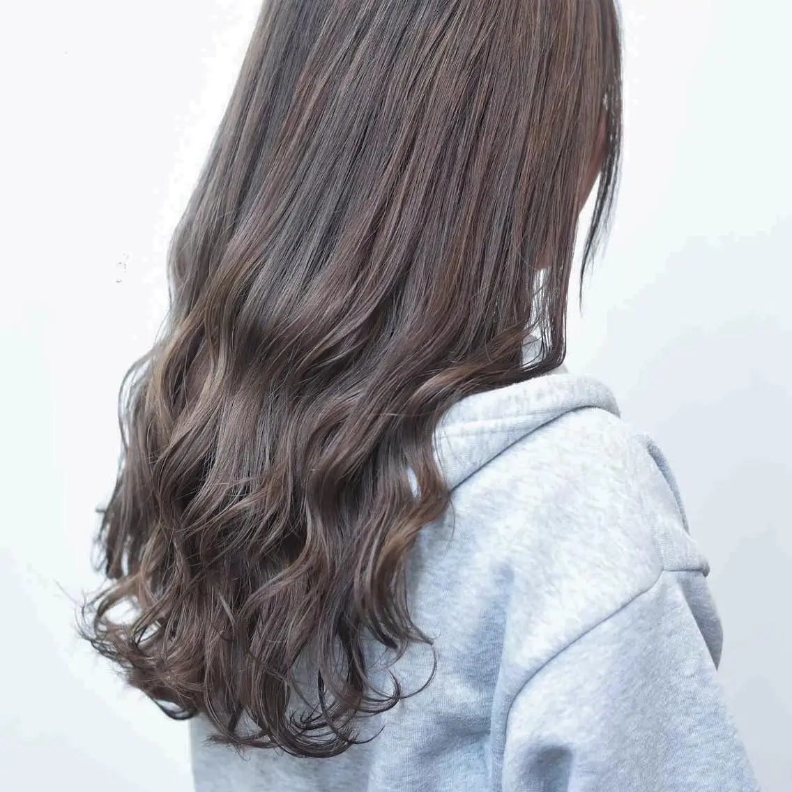 カラー Atem ☀️大町店のヘアスタイル