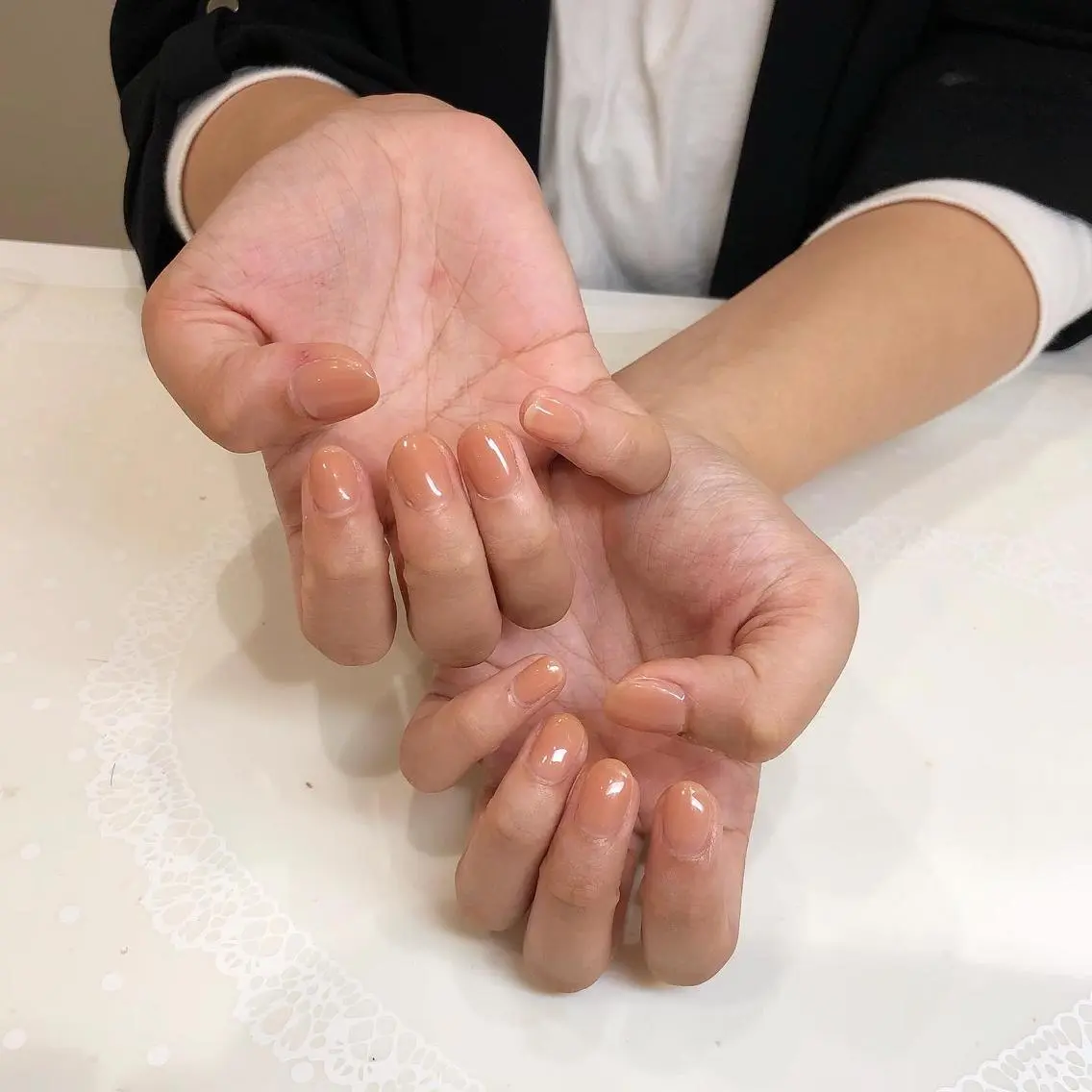 ネイル 椿森 美瑠紅の眉毛・アイブロウイメージ