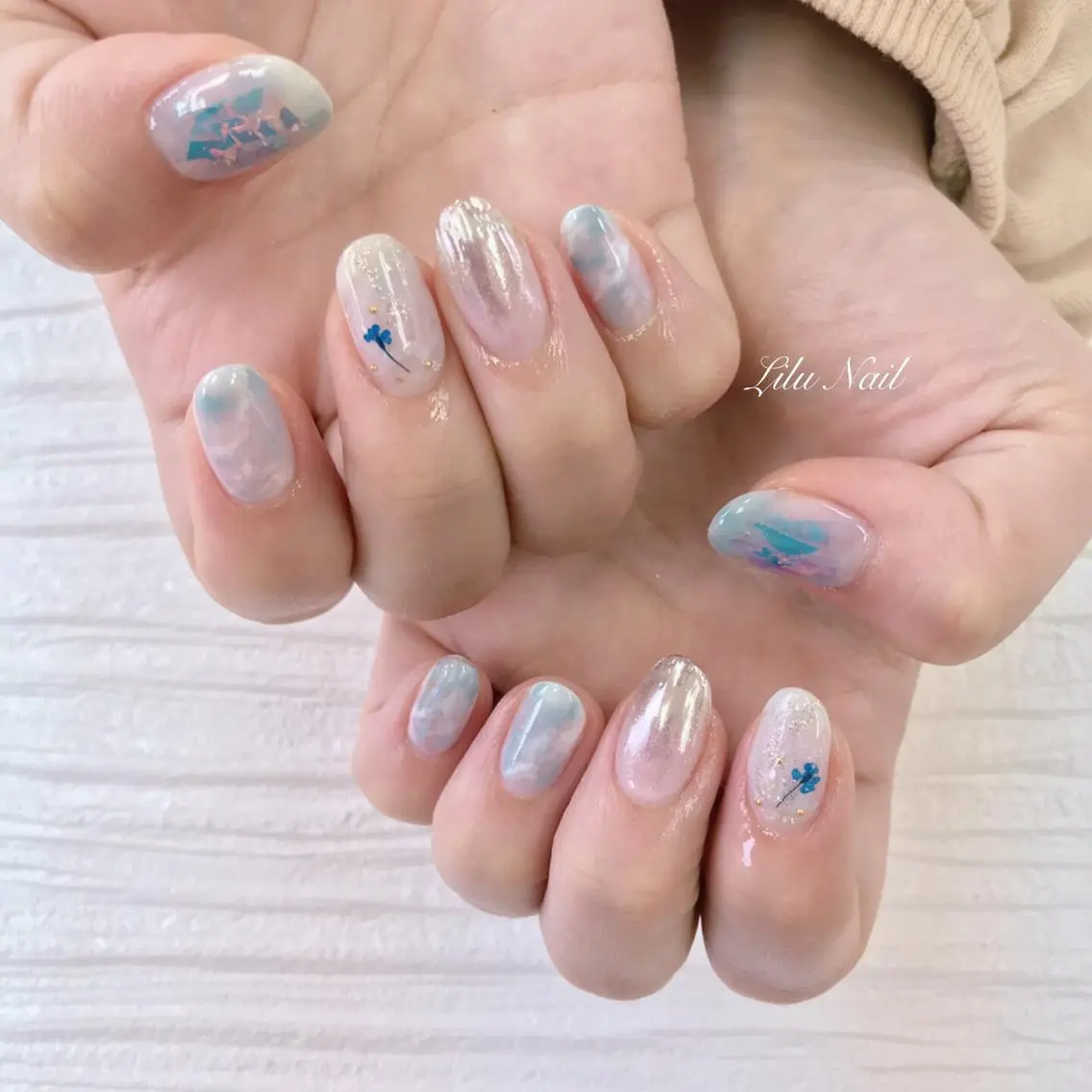ネイル ミラーネイル ニュアンスネイル モチの良さ◉ フィルインネイル♡のネイルデザイン