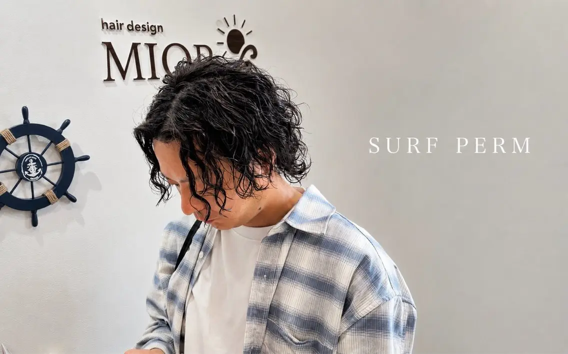 ショート パーマ メンズ 峯 渉人のヘアスタイル