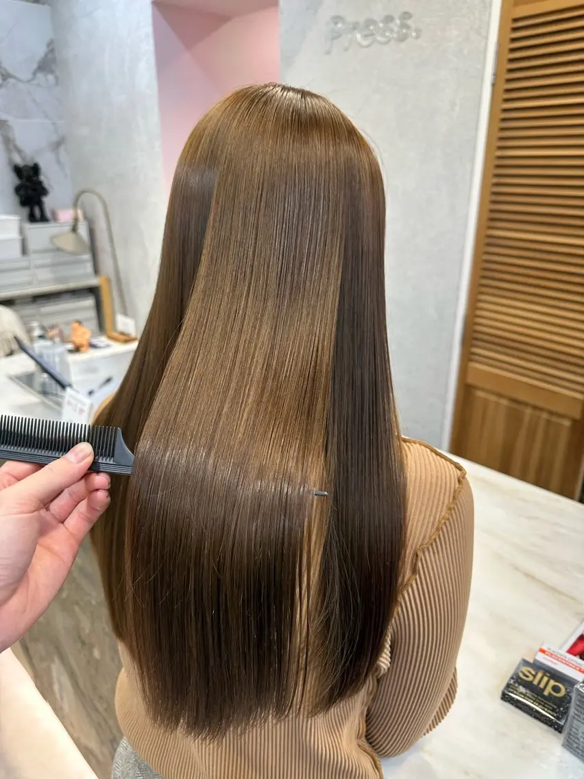 パーマ 縮毛矯正 上品な透明感カラー 🫧renのヘアスタイル