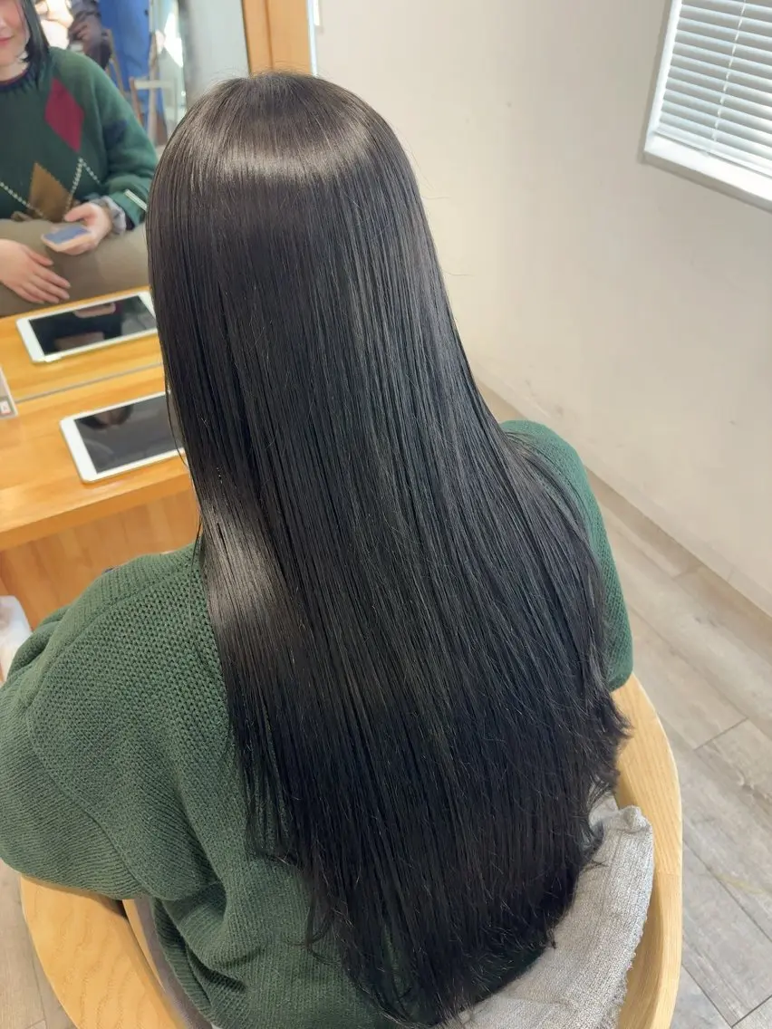 ロング 佐藤 亜加梨のヘアスタイル
