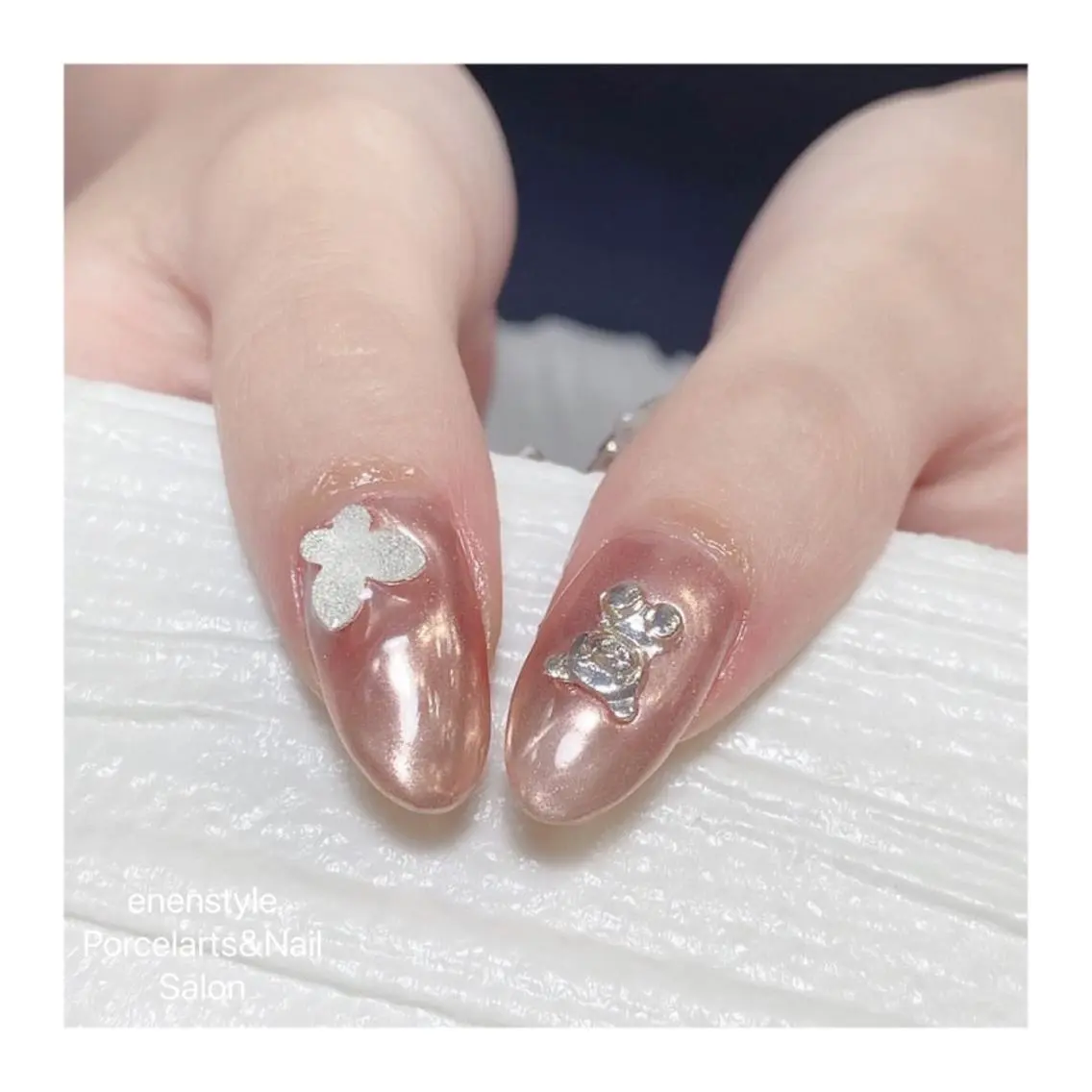 ミディアム ネイル ハンドネイル 🐾enen style 🐾のネイルデザイン
