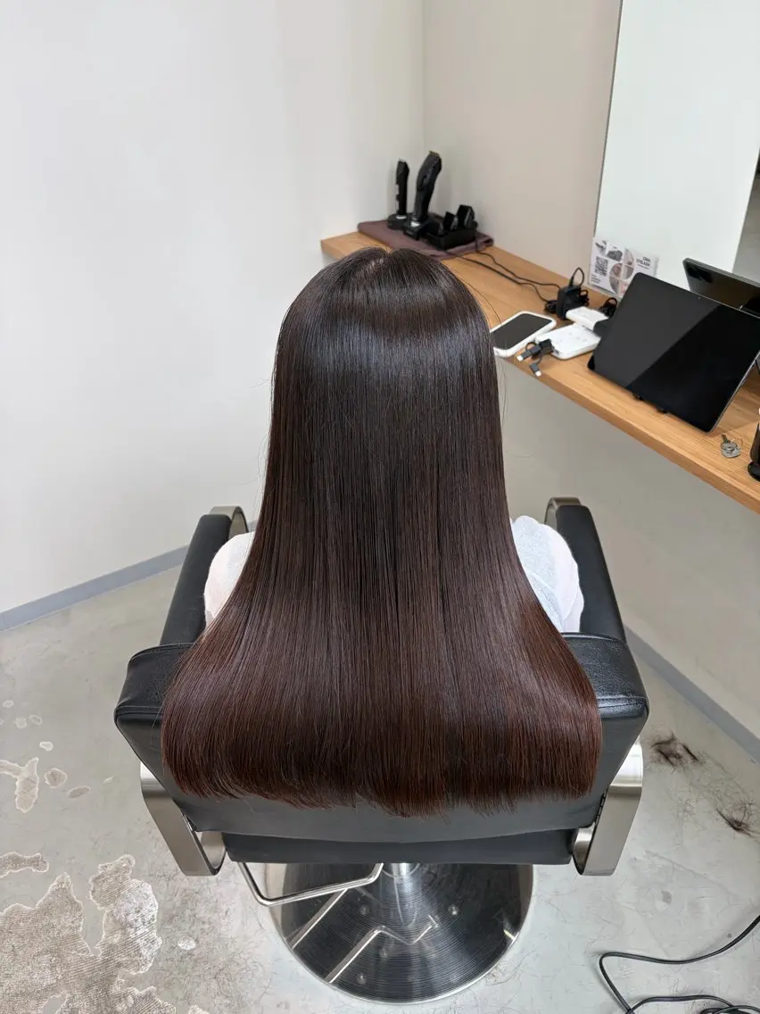 ロング omaフクダ 縮毛矯正/艶髪カラーのヘアスタイル