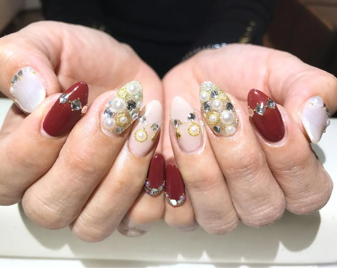 ネイル フットネイル シンプルネイル 春ネイル ホワイト 冬ネイル nail fufla ♡yamane♡のネイルデザイン