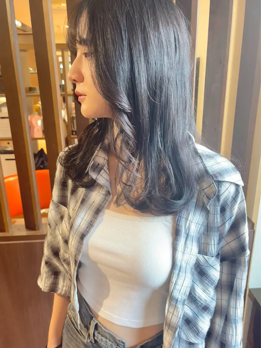 セミロング 韓国風ヘア レイヤーカット カット トリートメント 田室 和幸のヘアスタイル