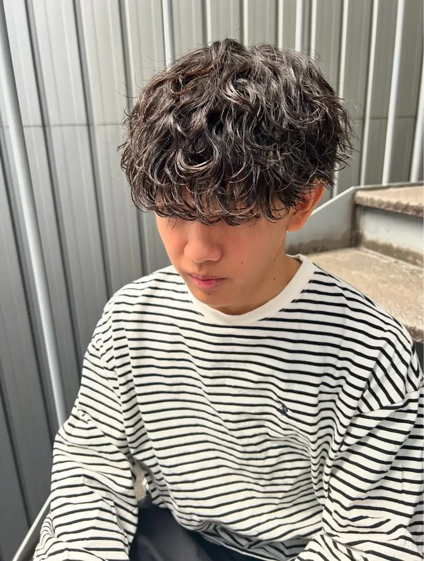 パーマ メンズ メンズパーマ特化/ シャドウ/波巻/陸翔のヘアスタイル