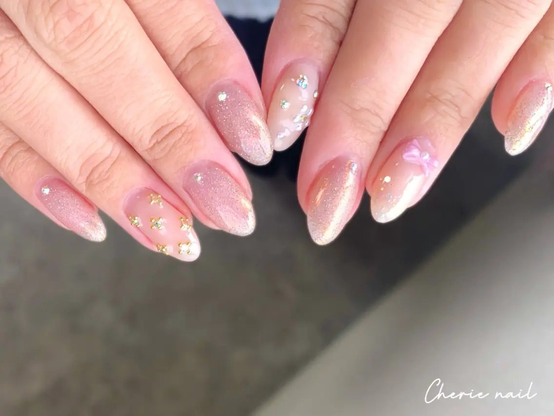 ネイル オーロラネイル フラッシュネイル ジェルネイル リボン ハンドネイル Cherienail yunaのネイルデザイン