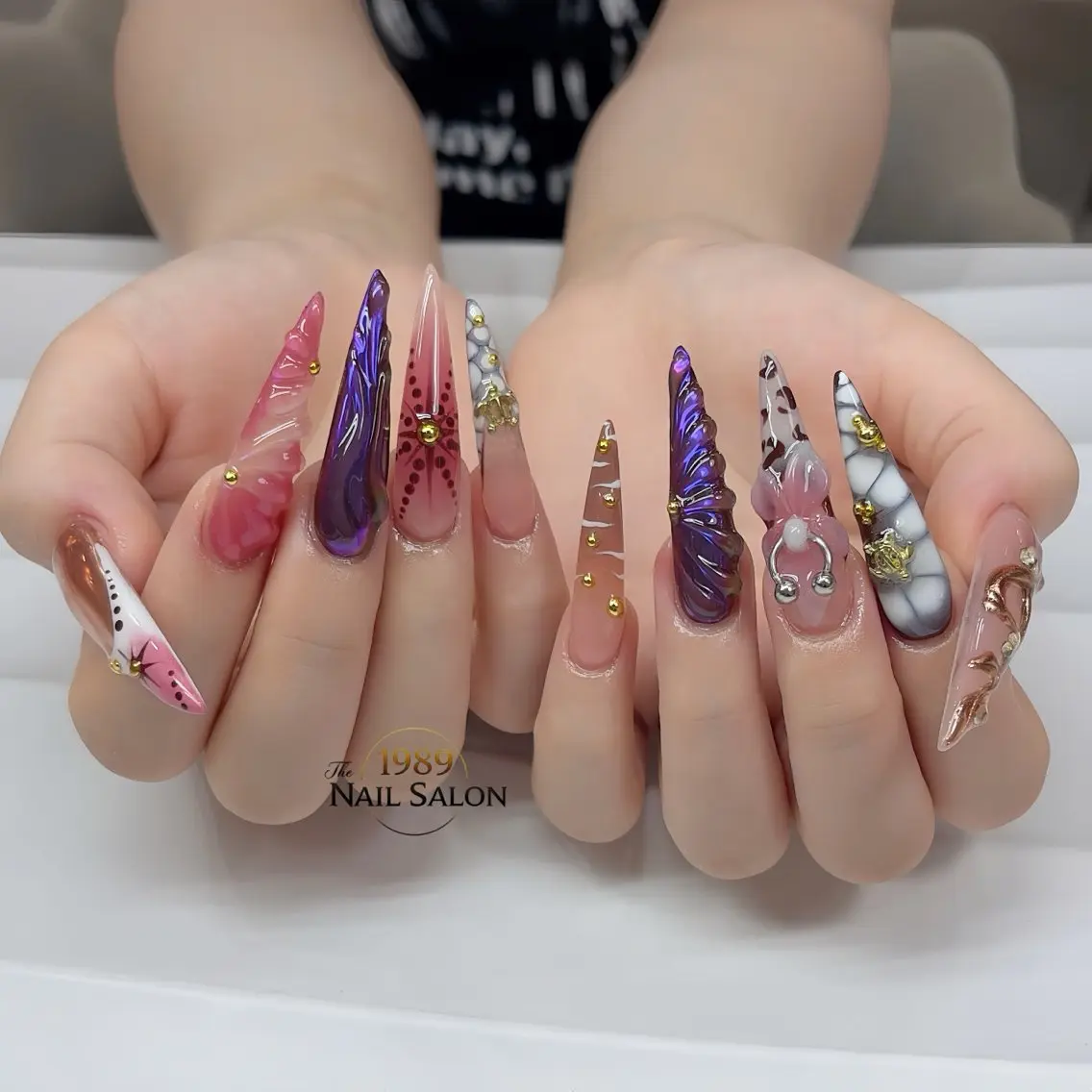 ネイル ロングネイル スーパーロングネイル ハンドネイル The 1989 Nail Salonのネイルデザイン