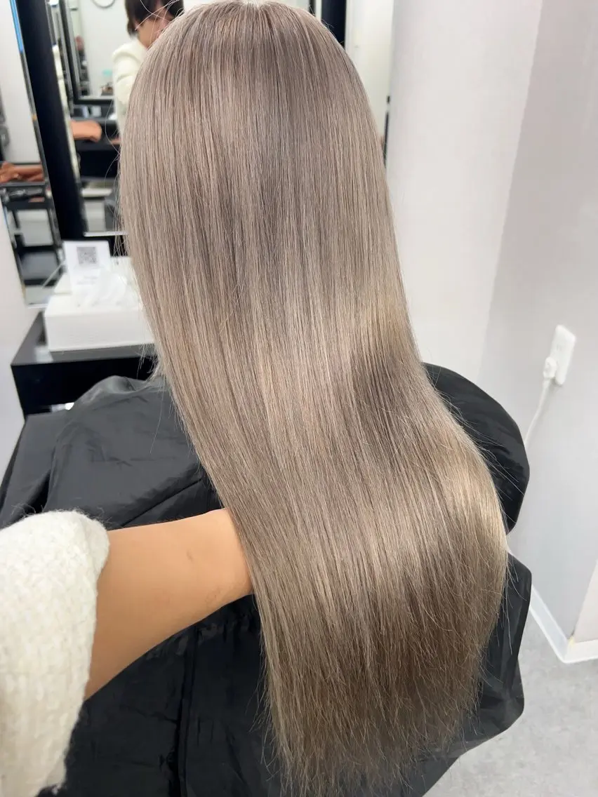 ロング カラー シールエクステ ダブルカラー グレージュ ミルクティーグレージュ エクステ ヘアカラー エクステ レイヤー/エクステ alpha下妻のヘアスタイル