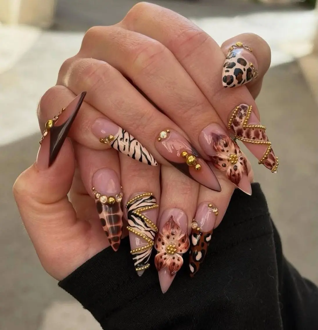 ネイル アートネイル 長さ出し ジェルネイル マグネットネイル ニュアンスネイル ハンドネイル Cloudy Chan Nailのネイルデザイン