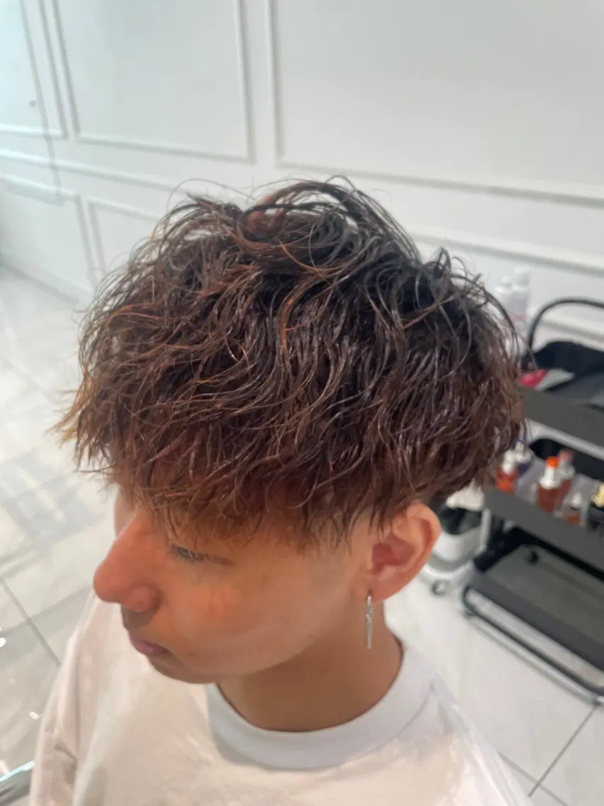 メンズ カット パーマ 女性モデル募集中‼️ メンズパーマ片岡優介のヘアスタイル