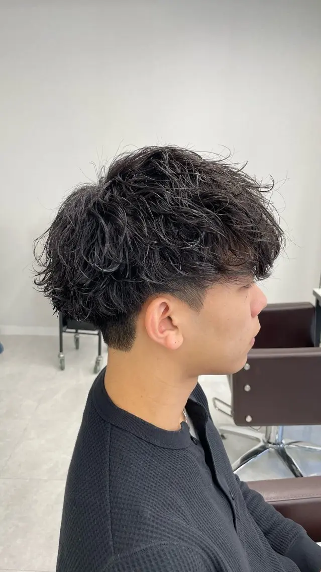 ミディアム パーマ メンズ カット パーマ メンズ特化AMITY SHINGOのヘアスタイル