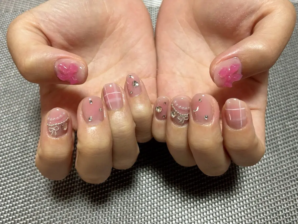 ネイル チークネイル ハンドネイル i nailのネイルデザイン