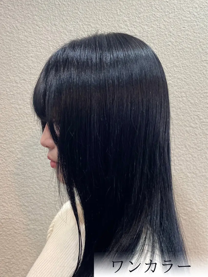 ロング カラー 黒髪 ブルーカラー ブルーブラック ヘアカラー トリートメント ハイトーン/レイヤー 似合わせ・ユキノのヘアスタイル