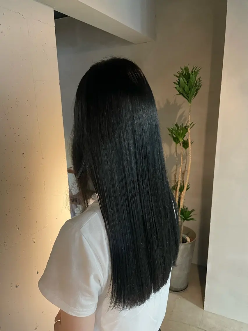 ロング カラー 透明感・美髪 monsoワニベユナのヘアスタイル