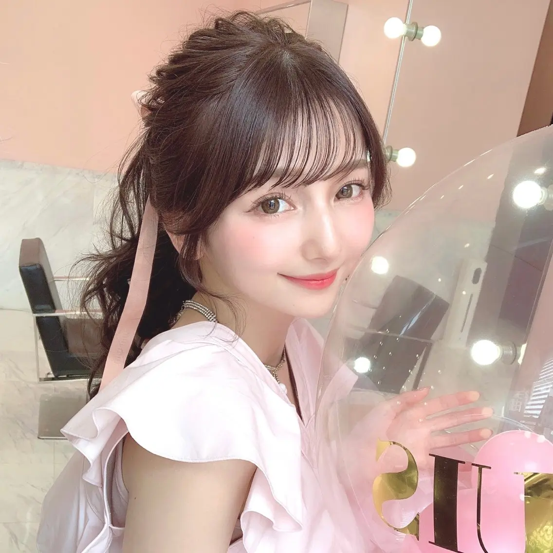 セミロング カラー ヘアアレンジ ブリーチ ブラウンカラー 透明感カラー ミルクティーブラウン ブリーチなしカラー 福岡 ルイのヘアスタイル