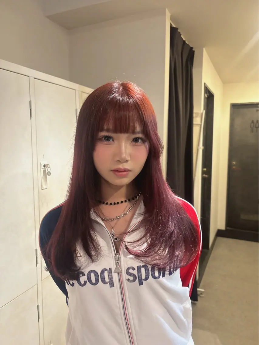 ロング 顔まわりレイヤー 韓国風ヘア レイヤーカット カット 🎀韓国レイヤー/透 明感カラー/airiのヘアスタイル