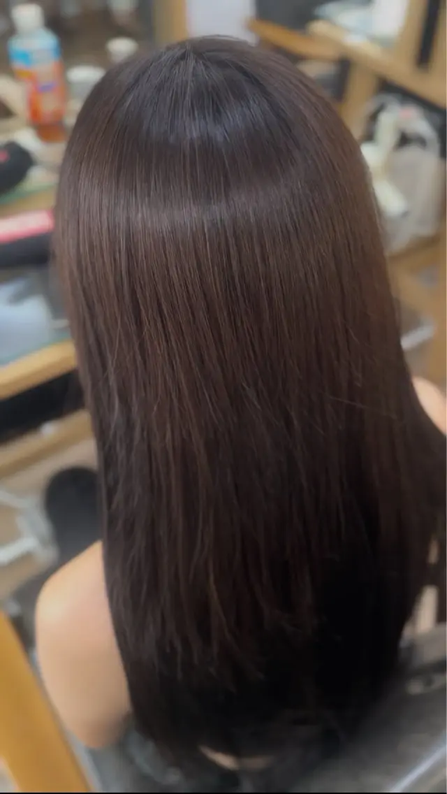 カラー 中嶋 優海のヘアスタイル