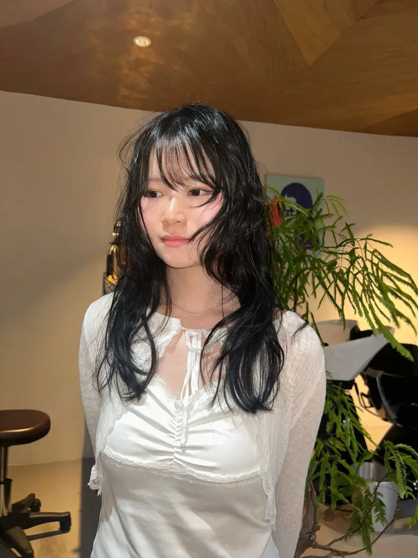 ロング カラー yokoyama hinanoのヘアスタイル