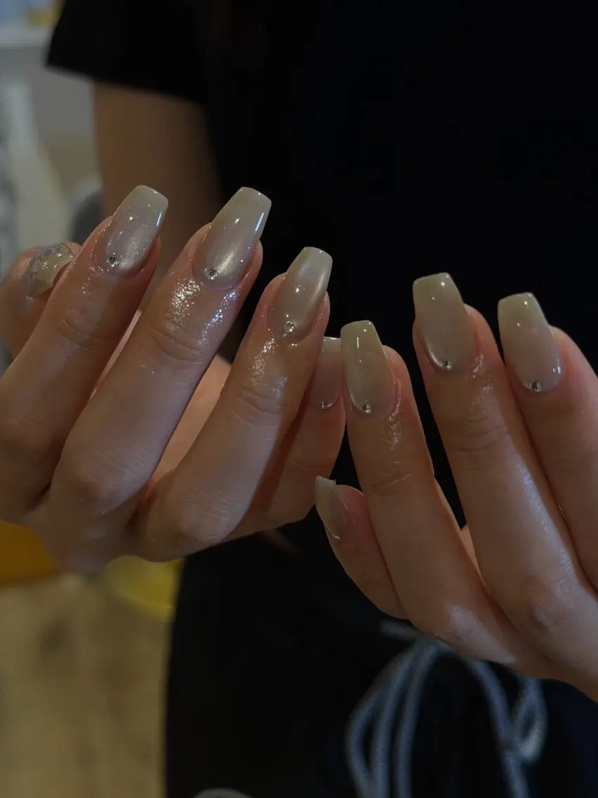 ネイル クリアネイル ジェルネイル マグネットネイル ニュアンスネイル パラジェル ハンドネイル ハンドケア Bana_ Nailのネイルデザイン