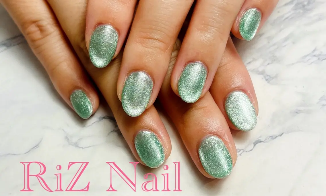 ネイル マグネットネイル マグネットワンカラー ワンカラーネイル フットネイル RiZ nail salonのネイルデザイン