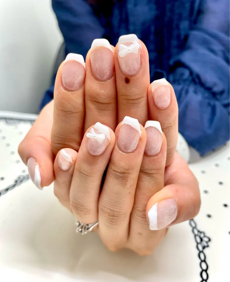 ネイル リボン nailist cocoのネイルデザイン