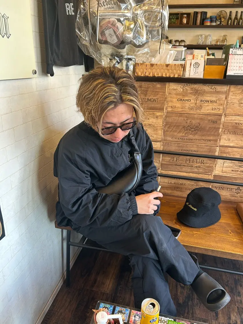 ショート カラー メンズ メンズブリーチ メンズハイライト メンズパーマ メンズウルフカット ブリーチ ヘアカラー トリートメント Infinity -Miko-【艶】のヘアスタイル