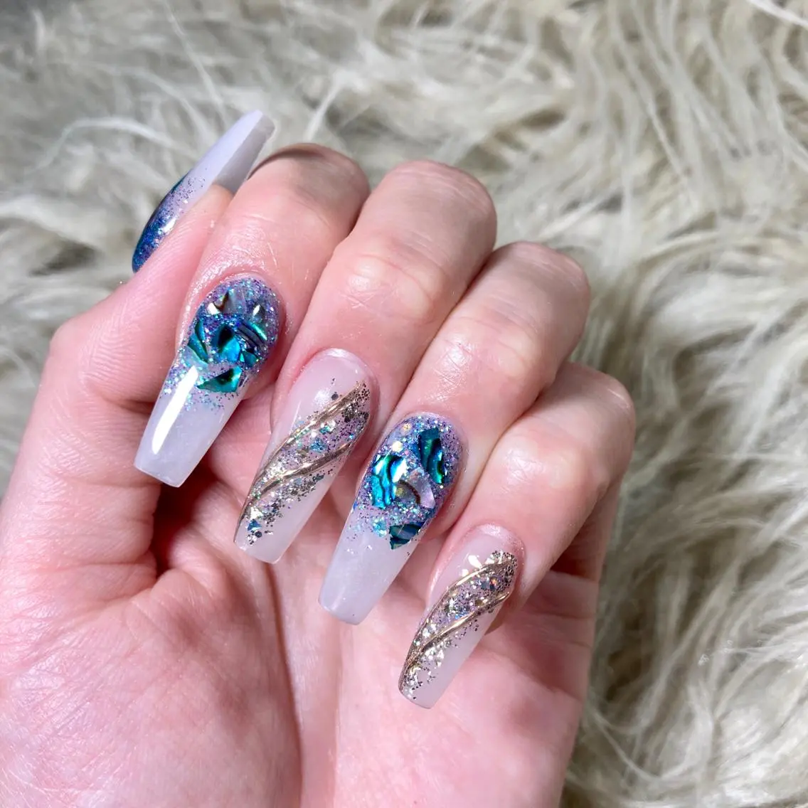 ロング ネイル Y. Sのネイルデザイン