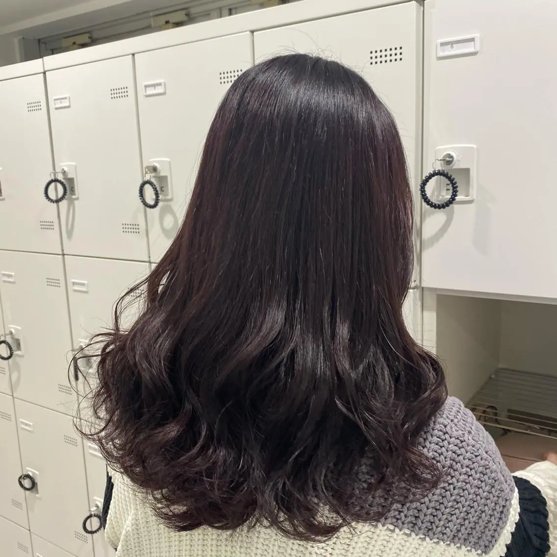 セミロング カラー ヘアアレンジ ヘアカラー トリートメント mai🍑暖色カラー /レイヤー💖のヘアスタイル