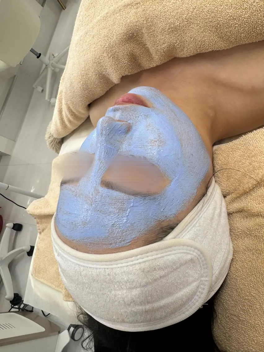 【レディース】顔脱毛+お悩み別集中マスクの写真