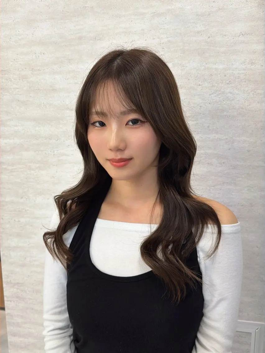 セミロング カラー ヘアアレンジ ヘアカラー トリートメント 韓国レイヤーカット/ 儚げカラーチナツのヘアスタイル