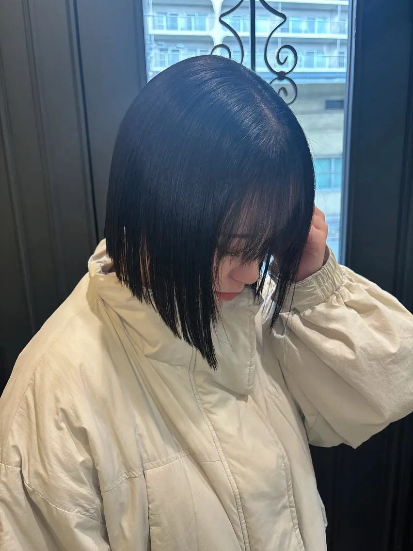 ショート ボブ くせ毛 縮毛矯正 カット 縮毛矯正 Karin／ レイヤーブリーチ🥀のヘアスタイル