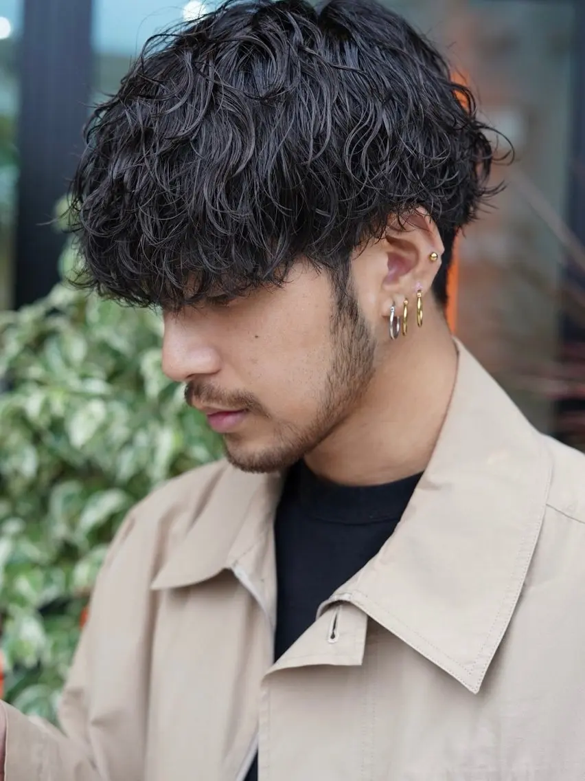 ショート カラー パーマ メンズ メンズパーマ 波巻きパーマ 栄💗スパイキー⚡️ ｜パーマ｜haruのヘアスタイル