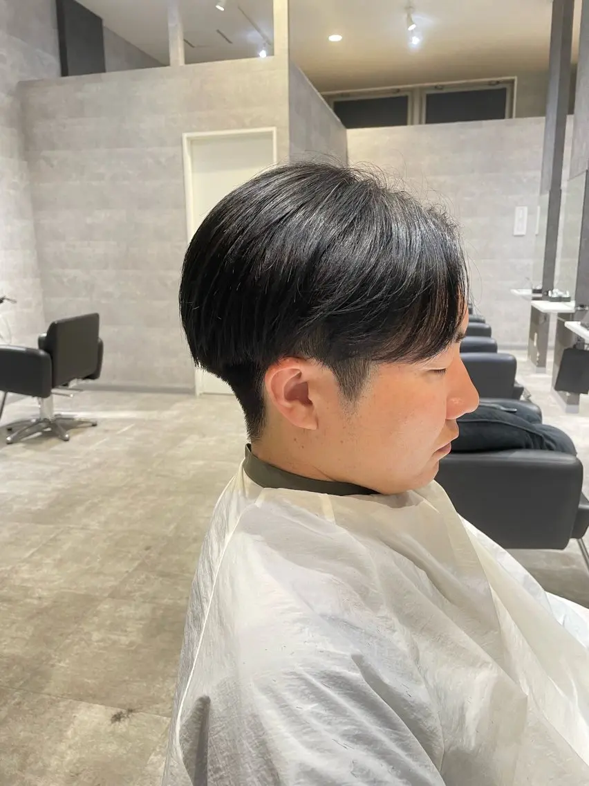 ショート メンズ センターパート カット _white鳳店/ TAKERUのヘアスタイル