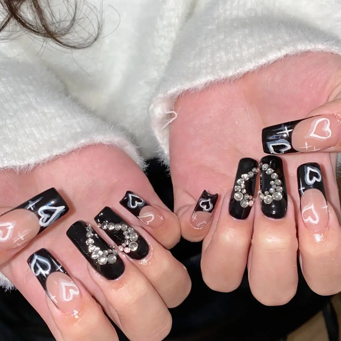 ネイル アートネイル オーロラネイル フレンチネイル 氷ネイル・うるうるネイル マグネットネイル ハンドネイル Nail by Licorneのネイルデザイン