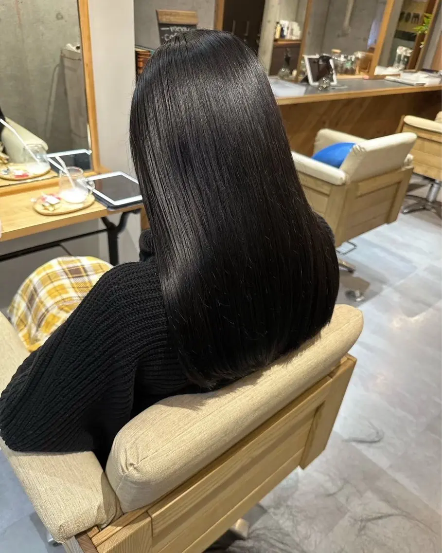 セミロング SUItoFU kinaのヘアスタイル
