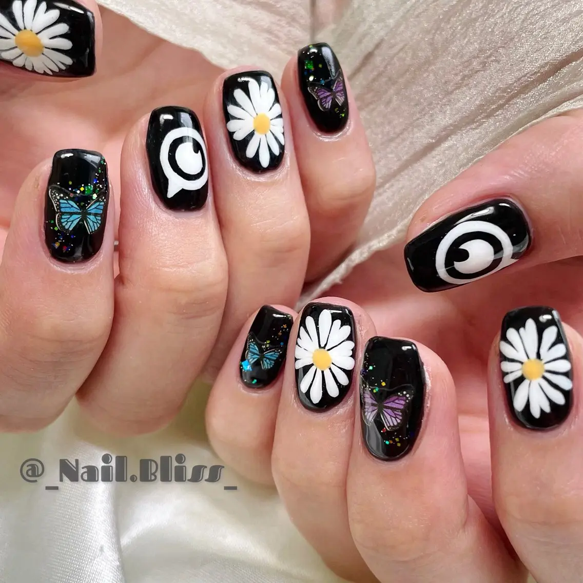 ネイル アートネイル 持ち込み ハンドネイル NAIL BLISSのネイルデザイン