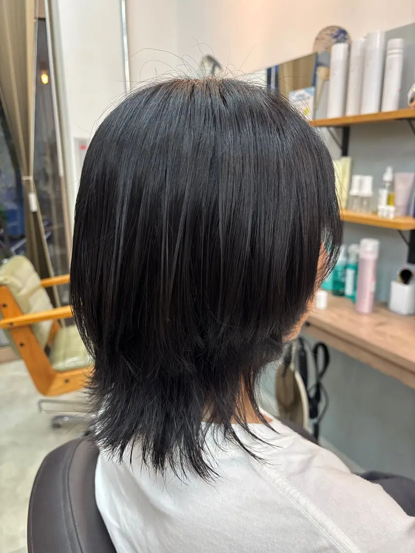 ショート トリートメント ウルフカット 八木橋 朋香のヘアスタイル