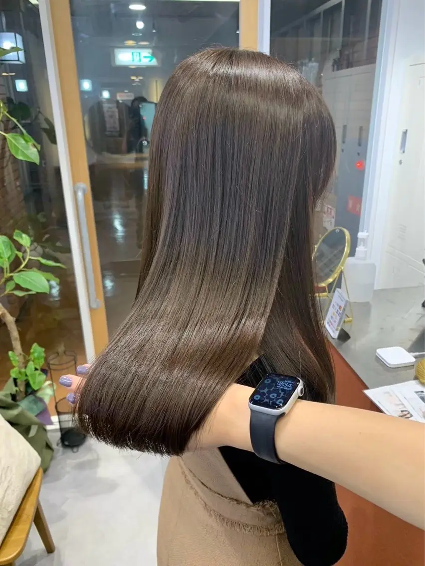 ロング カラー ヘアカラー まほ/ 透明感カラーのヘアスタイル