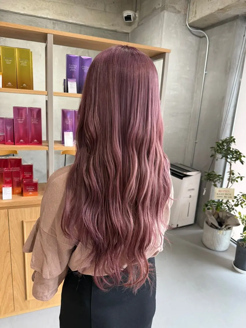 カラー ピンクカラー 湯浅 慈園のヘアスタイル