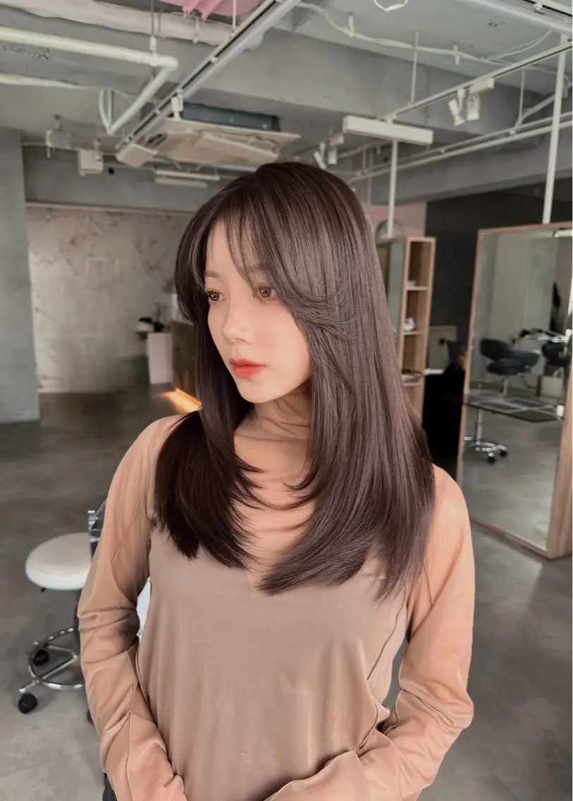 ロング カラー ヘアカラー 上品な透明感カラー 🫧renのヘアスタイル