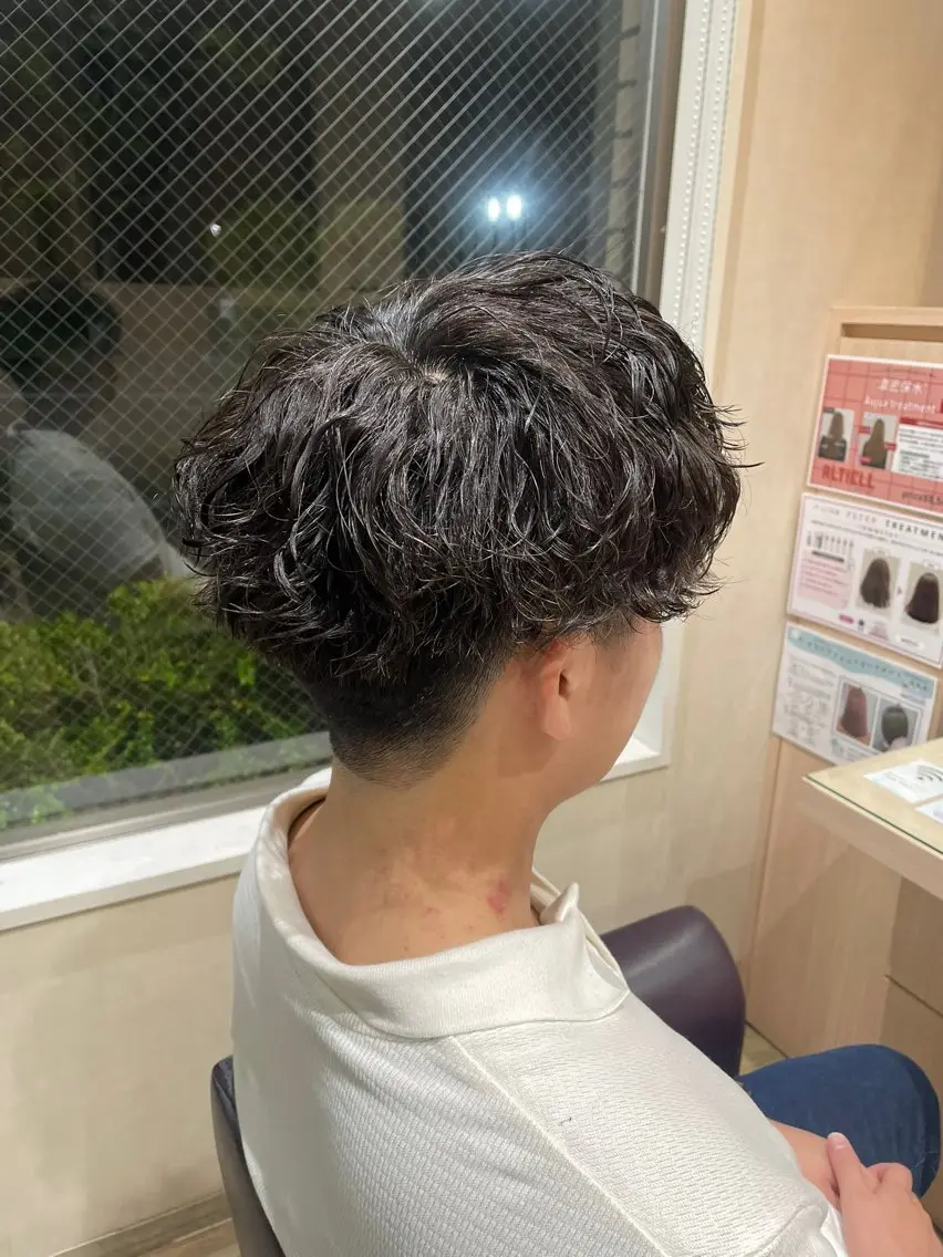 パーマ メンズ マッシュ メンズパーマ カット パーマ 小林 純一郎のヘアスタイル