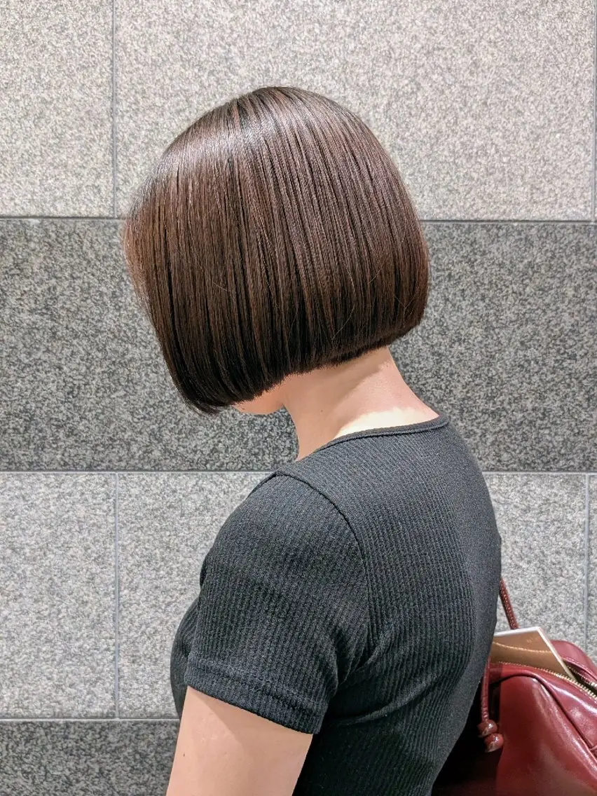 ミディアム ボブ 縮毛矯正 鎌田 流沙奈のヘアスタイル