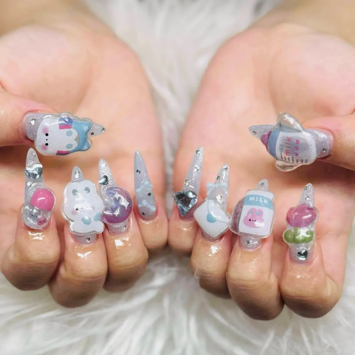 ネイル チークネイル 長さ出し フットネイル マグネットネイル 持ち込み ハンドネイル ANH NAIL ゴテゴテ専門店💎のネイルデザイン