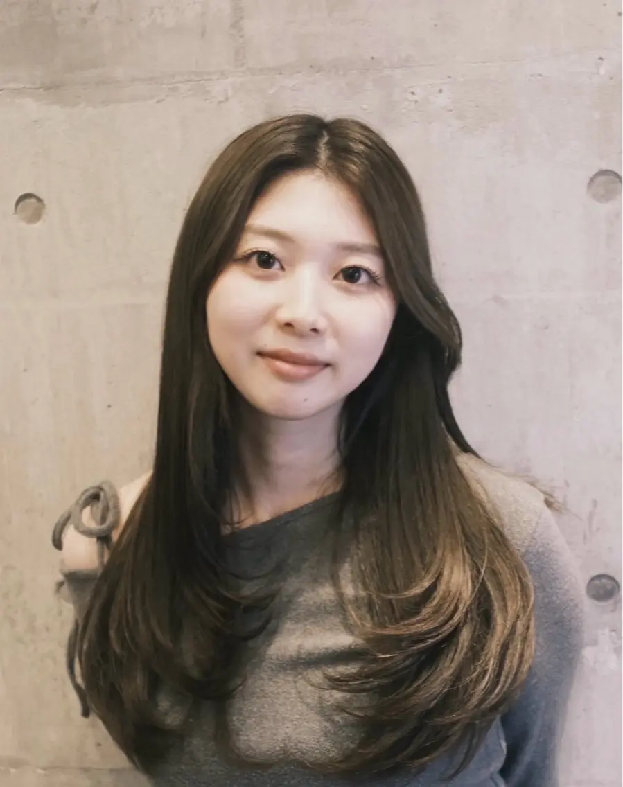 ロング カラー ヘアアレンジ 平丸 じんのヘアスタイル