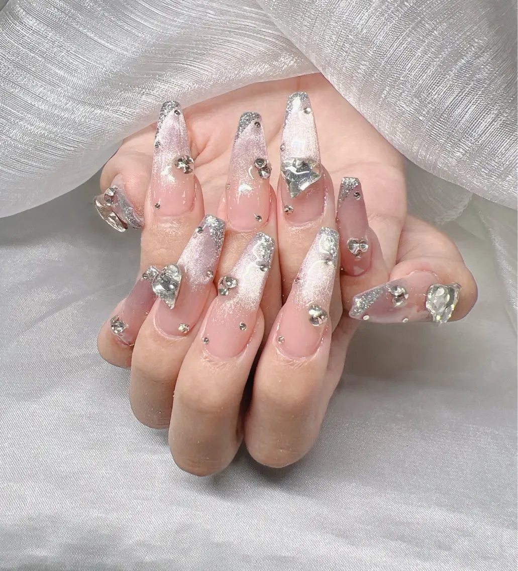 ネイル 長さ出し グラデーション 卒業式 キラキラネイル マグネットネイル ハンドネイル Lee Nailsのネイルデザイン